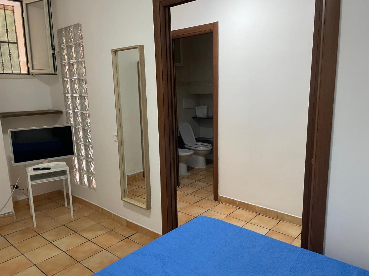 Le Suite Di Ginevra Неаполь Экстерьер фото